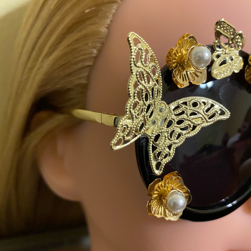 Bright & Early Butterfly Sunglasses